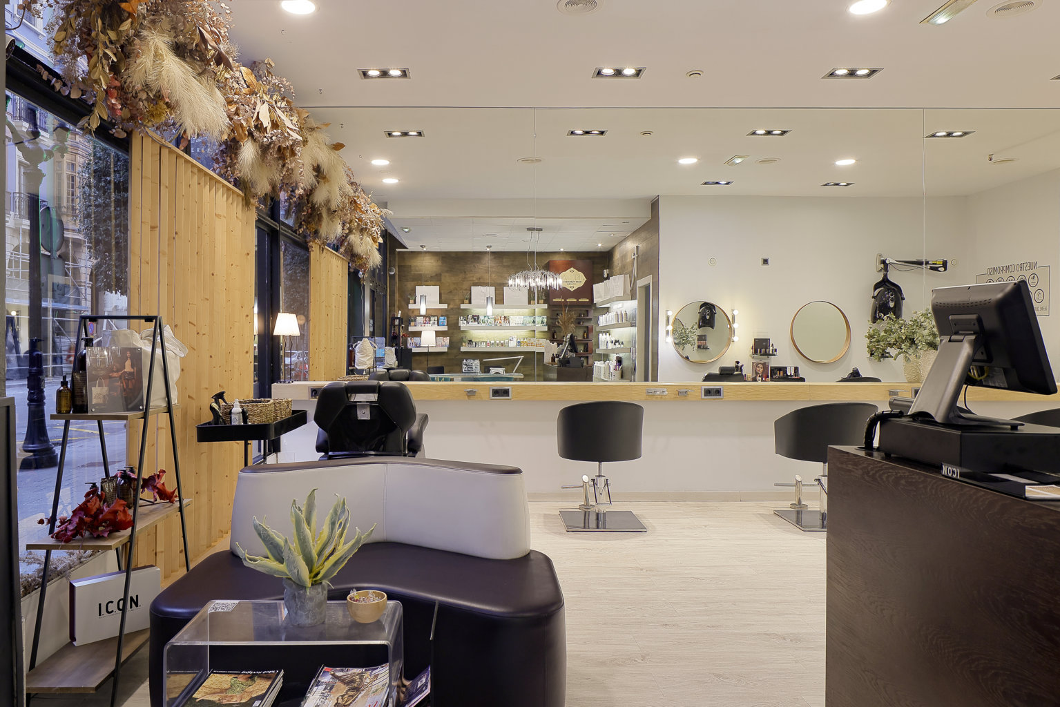 CCJ_salon_nov25-3 -th